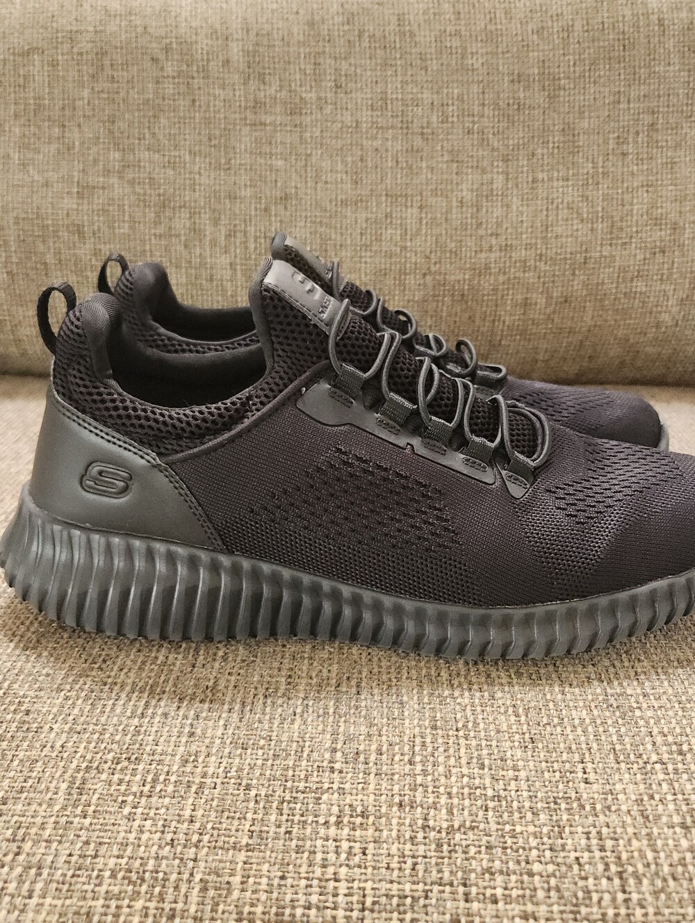 Skechers Cessnock Relaxed Air Cooled Memory Foam Work Black Slip Resist 10.5